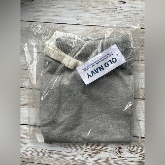 🆕 Old Navy Toddler Boy's Jersey-Knit Jogger Shorts Medium Heather Gray 3T - Picture 2 of 10